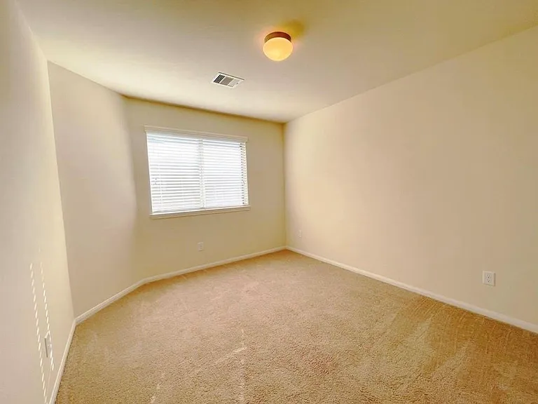 8318 Greys Ln — Photo 14