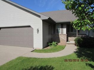31 Spencer Village Ct, Appleton, WI 54914