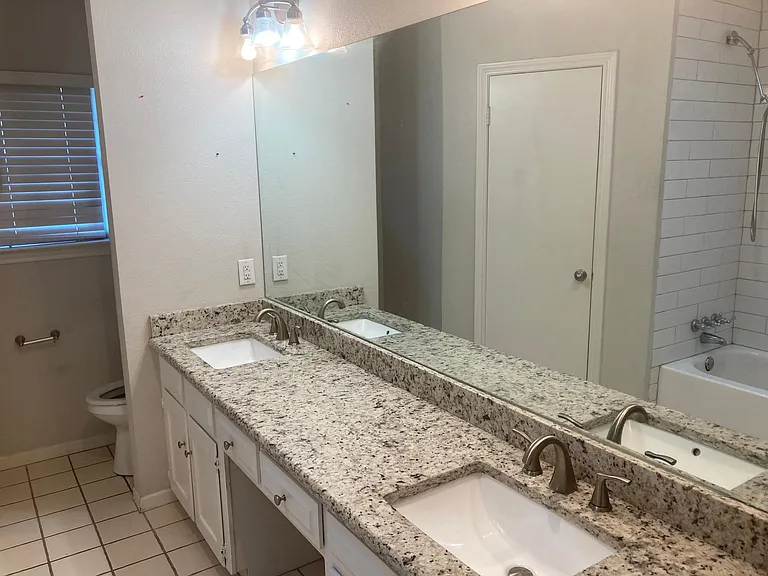 6003 Stoneleigh Dr — Photo 11