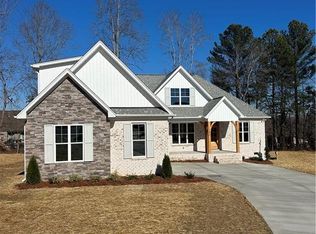 280 Dyna Dr, Lexington, NC 27295