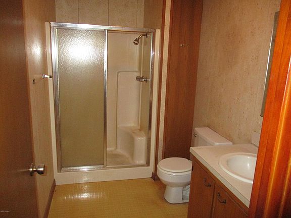 4th image of 1117 Grand Meadows Dr