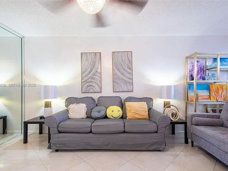 3049 Wolverton #3049-C — Photo 10