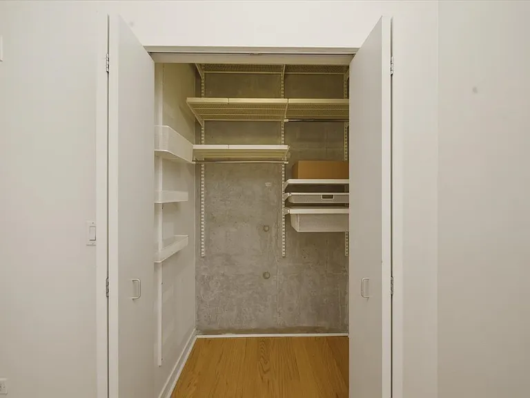 235 W Van Buren St #4507 — Photo 10