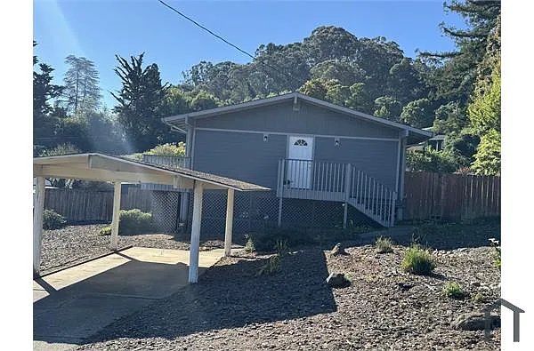 Building Photo - 15 Pacheco St