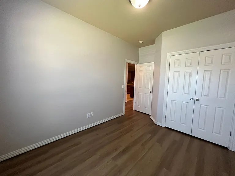 509 SW 124th Pl — Photo 25