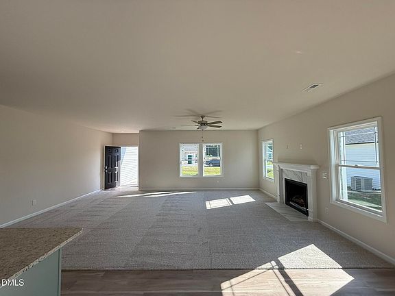 5th image of 64 Flatland Dr