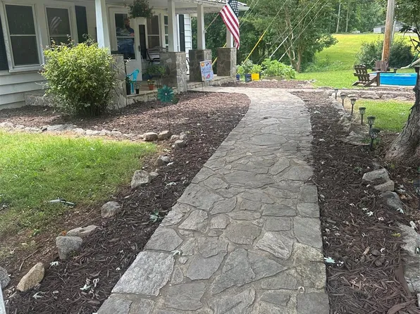 1668 Old Highway 10 E, Marion, NC 28752