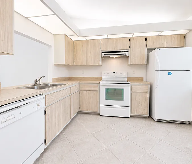 320 SW 3rd Pl #2 — Photo 12