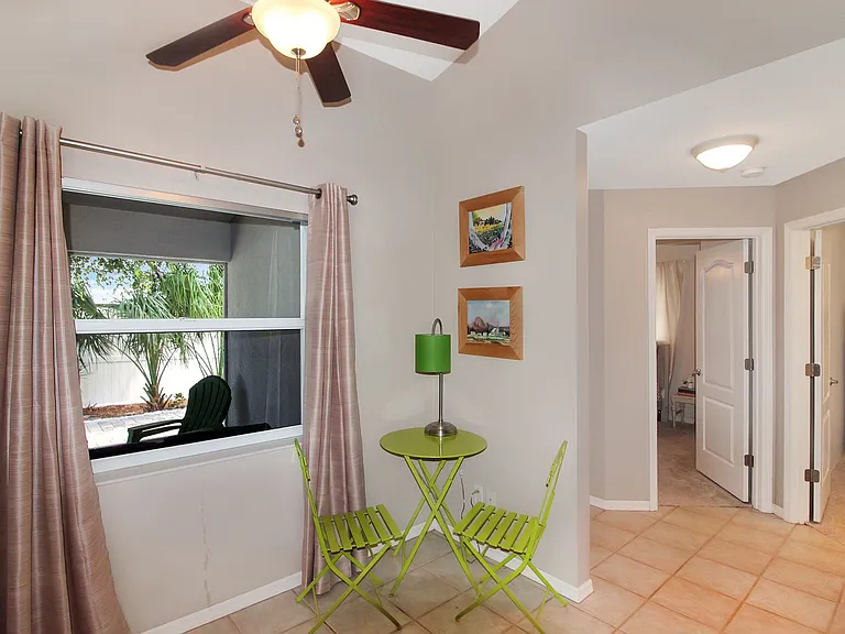 1180 Palmetto Dr — Photo 10