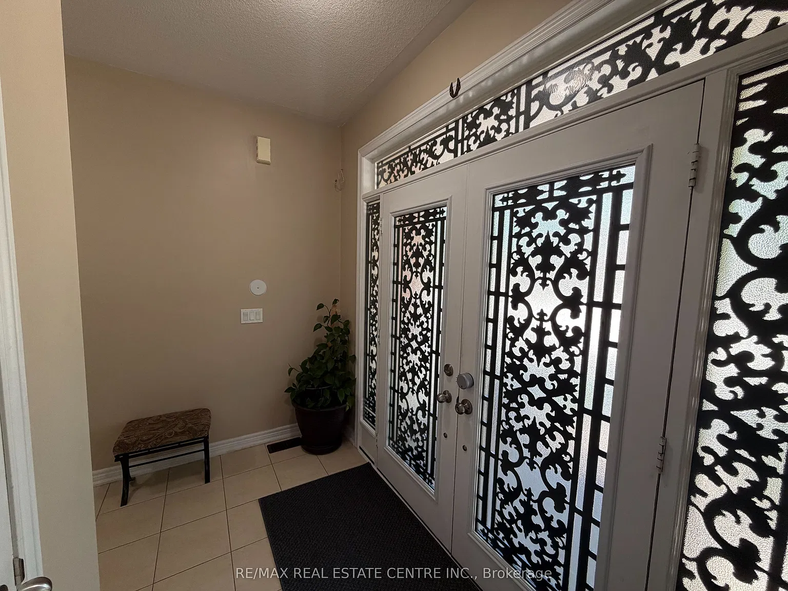 6 bed, $4,000 — Photo 3