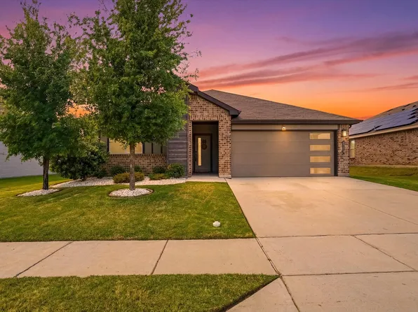 1513 Hulen Park Trl, Alvarado, TX 76009