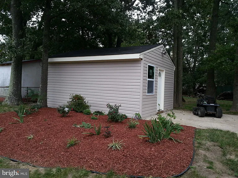 326 Garner Ave — Photo 27