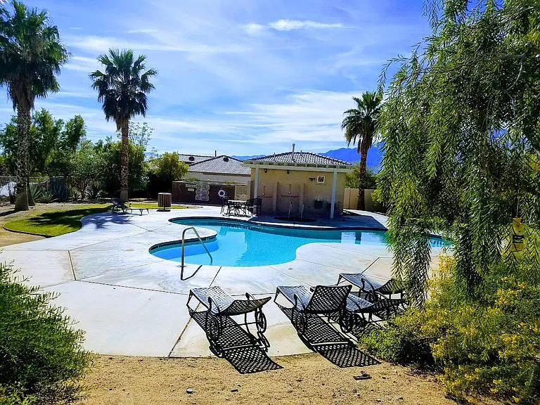 64032 Baylor Mountain Ct — Photo 23