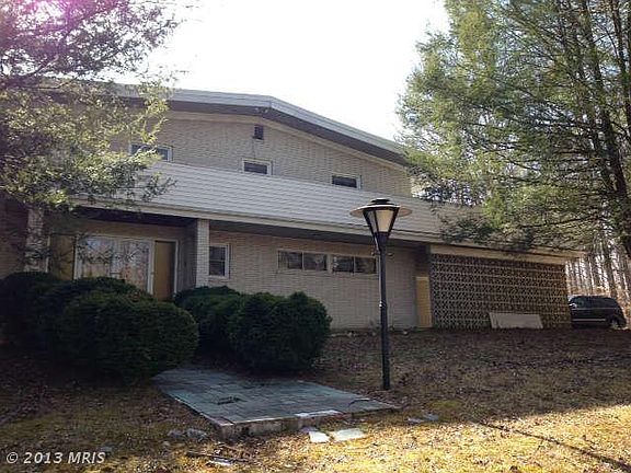 5th image of 8405 Briarmont Ln