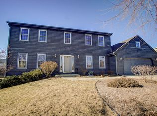 6809 S Tumblecreek Dr, Franklin, WI 53132