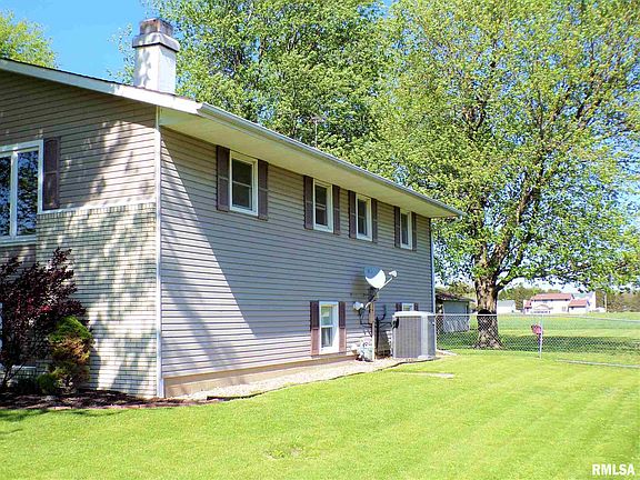 3rd image of 206 S Stockdale Ln