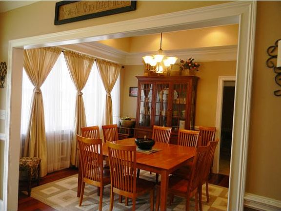5th image of 239 Olivia Lee Ct