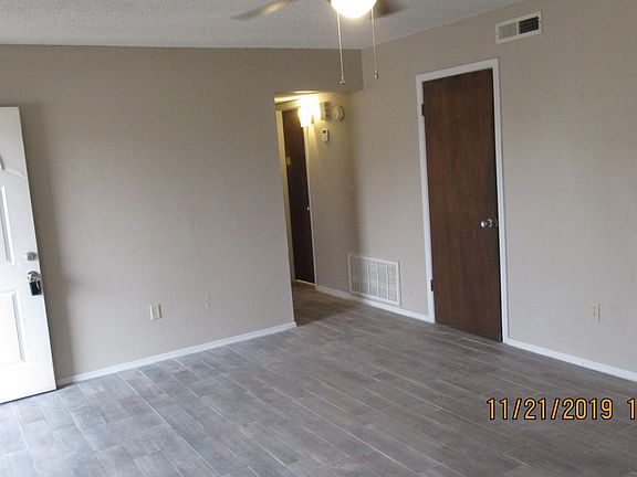 3rd image of 1628 NE 5th St