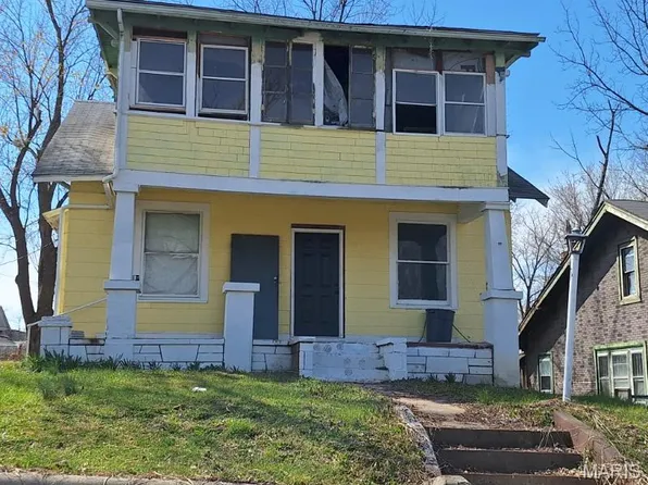 215 Division St, Hannibal, MO 63401
