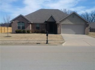 1704 Hudson Wc 3104 Ave, Fayetteville, AR 72701