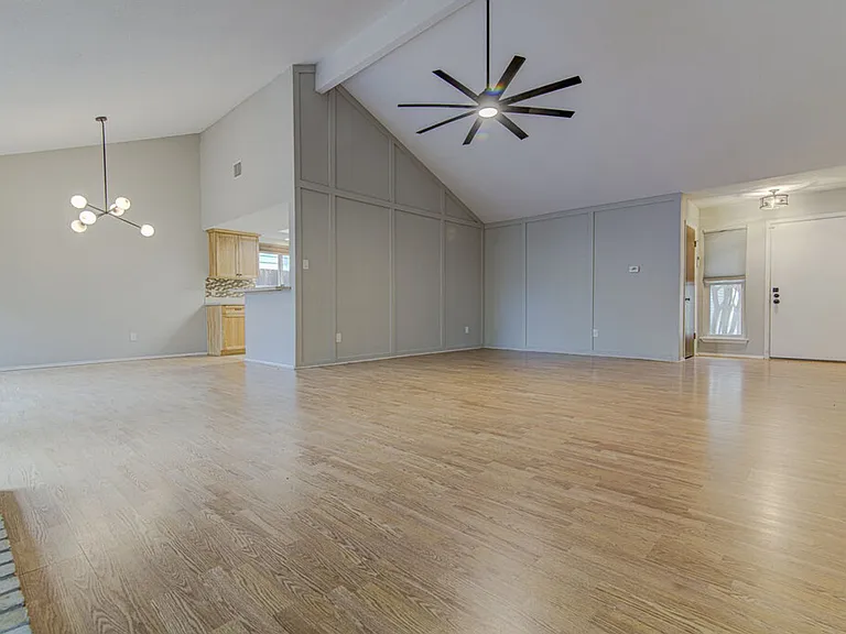 11803 Hyacinth Dr — Photo 4