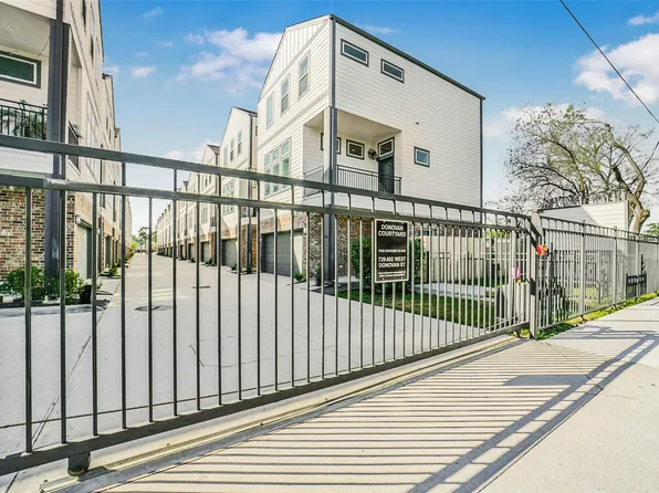 720 W Donovan St, Houston, TX 77091