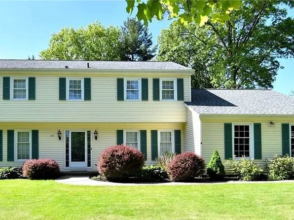 118 Clairhaven Rd, Hudson, OH 44236