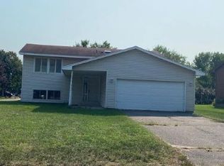 8005 113th Ave N, Champlin, MN 55316