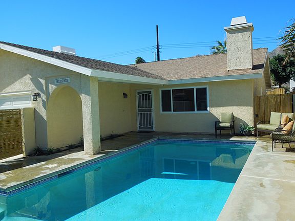 2nd image of 53365 Avenida Mendoza