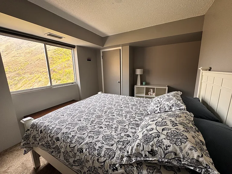 875 S Donner Way #710 — Photo 6