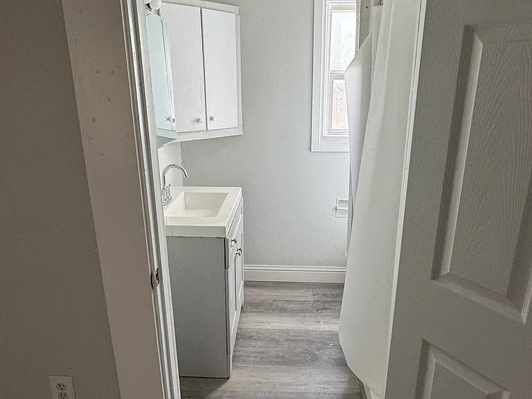 115 S Shasta St #2 — Photo 9