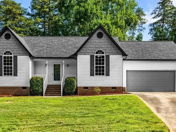 6 Woodfon Dr, Thomasville, NC 27360