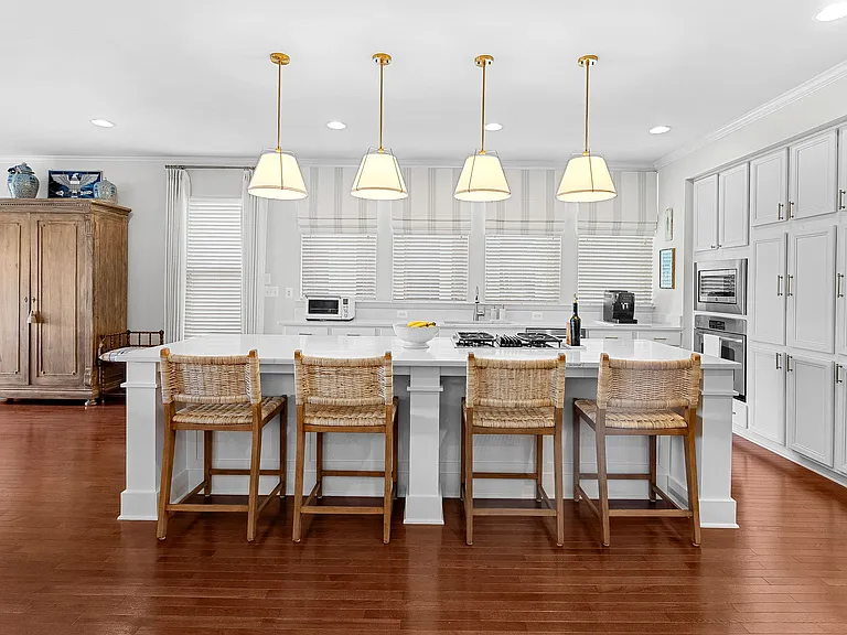 22840 Goldsborough Ter — Photo 10