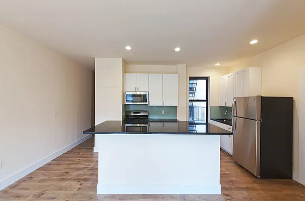 Rented by REAL New York | media 8