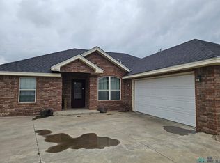 2214 Boxwood Cir, Portales, NM 88130