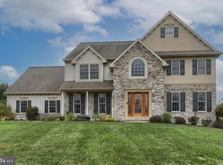 33 Augusta Dr, Annville, PA 17003