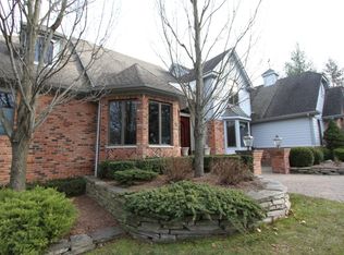 5475 Jendean Ln, Rochester, MI 48306