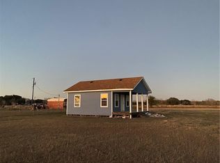 346 N Shore Rd, Mathis, TX 78368