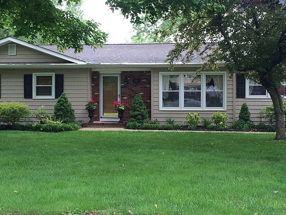 Landscaped with curb appeal!