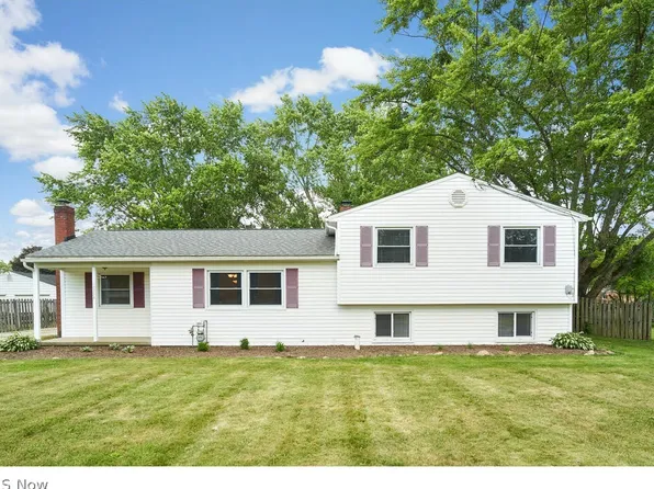 2354 Edison St NW, Uniontown, OH 44685