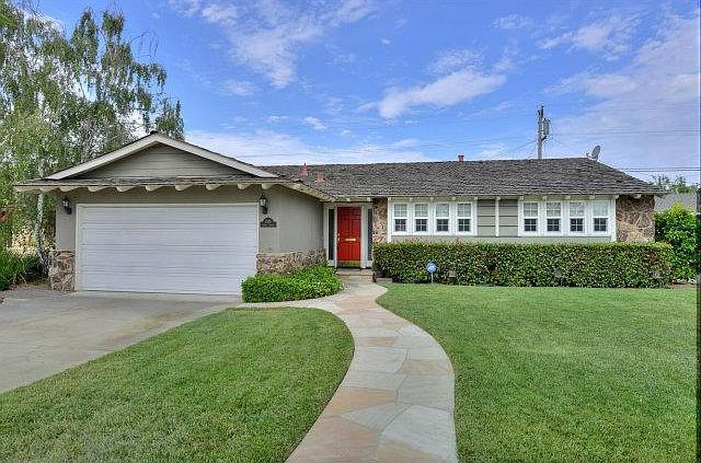 1st image of 3385 Gavota Ave