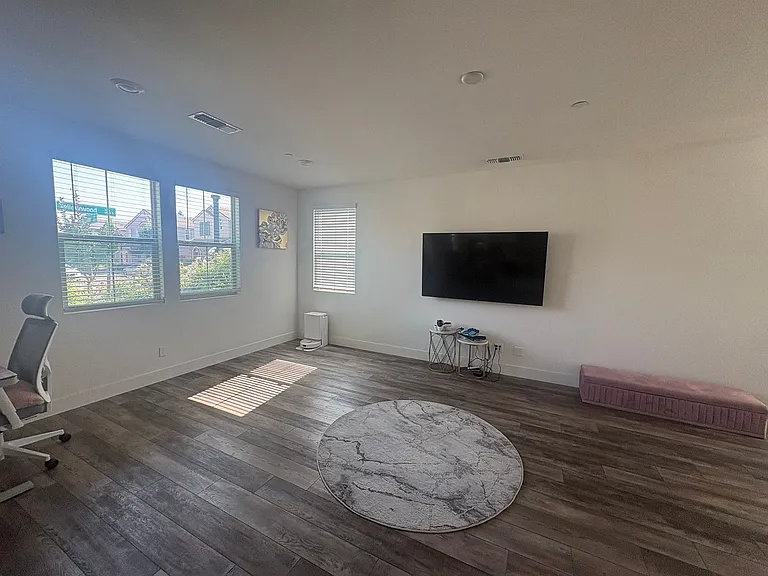 1839 Yellowwood Ave — Photo 46