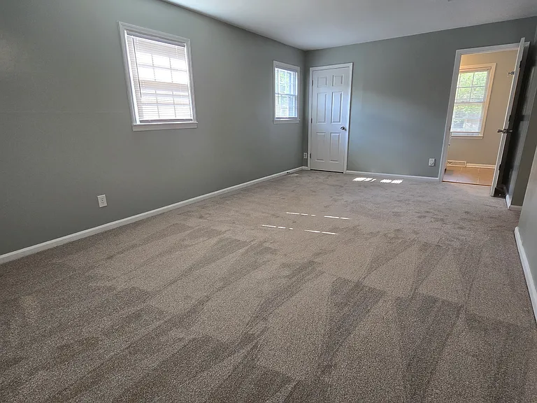 3703 Hickory Hill Dr — Photo 17