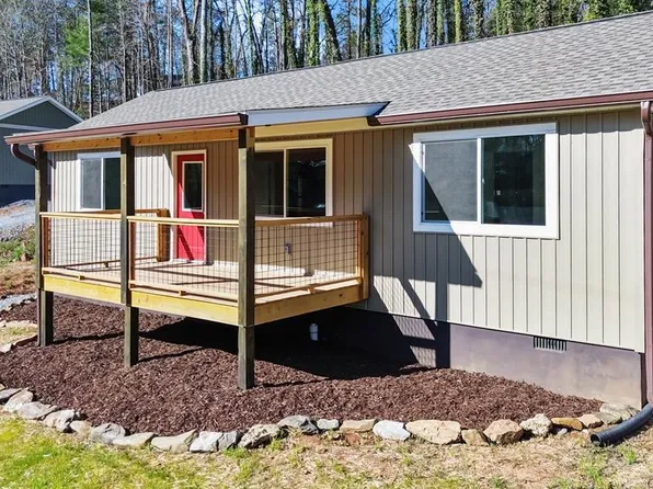 144 Love St, Franklin, NC 28734