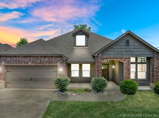 2013 W 110th Ct S, Jenks, OK 74037