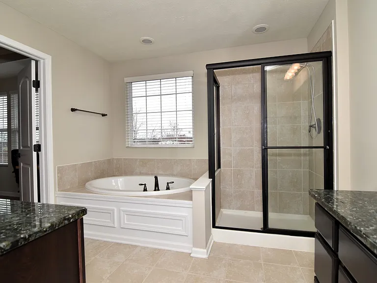6470 Park Pointe Ct — Photo 33