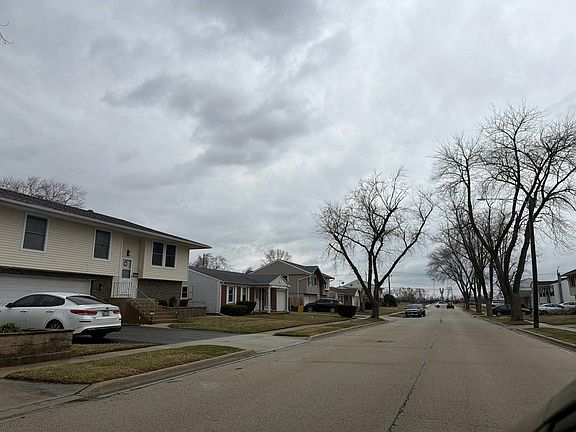 3rd image of 338 Hickory Ave