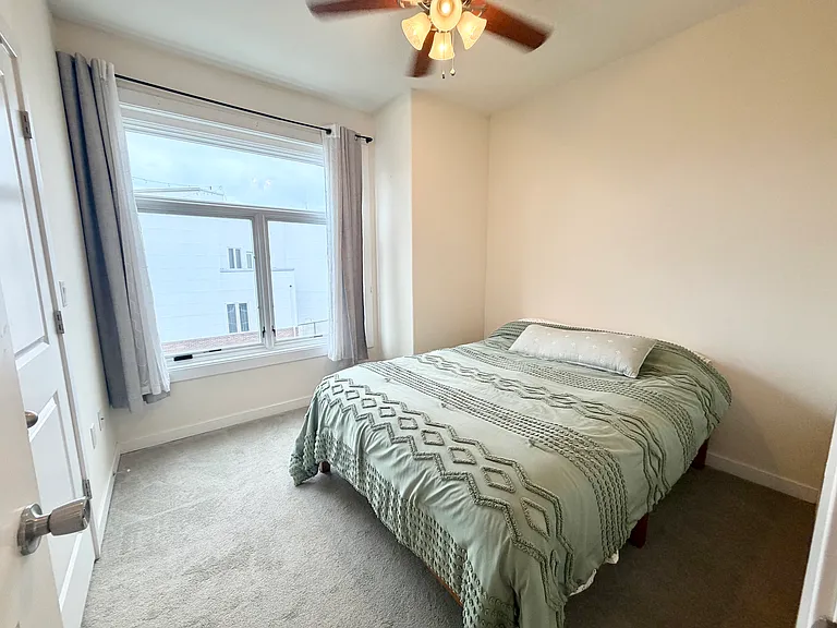 1844 Vineyard St #2F — Photo 10