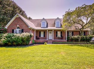 221 Fieldstone Dr, Murfreesboro, TN 37127