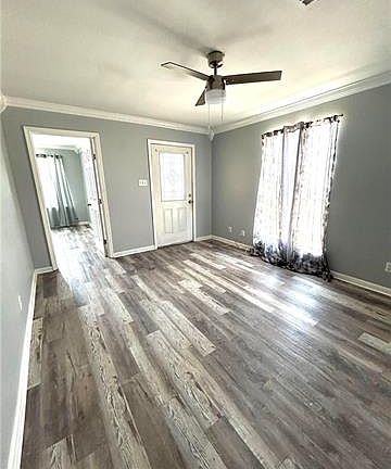4th image of 6111 Lafaye St